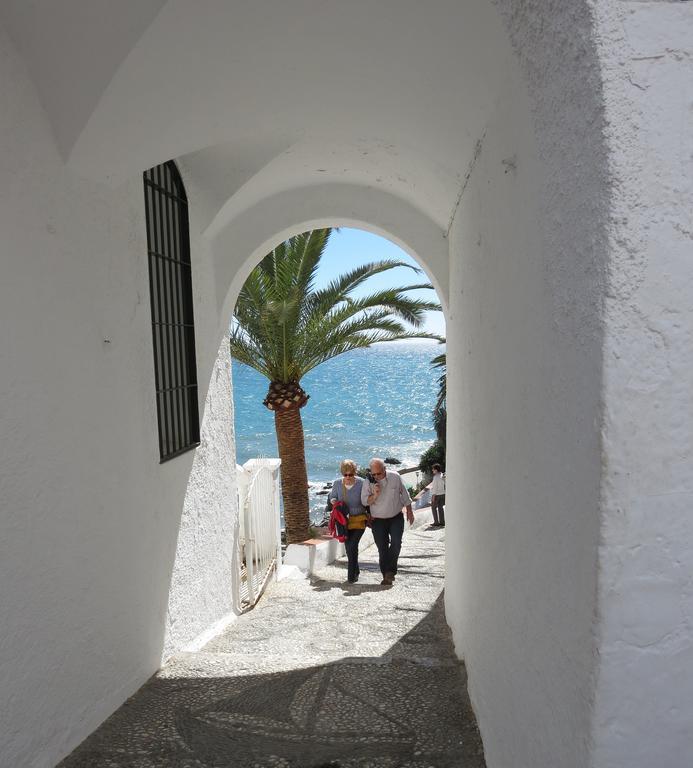 Apartamento Cala Bajo Nerja Extérieur photo